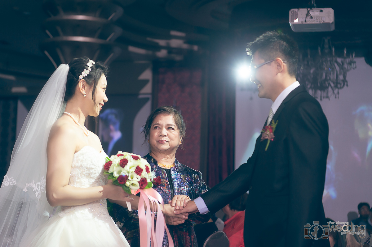 佐呈詠丞 結婚喜宴 台中女兒紅 婚攝大J 永恆記憶 婚禮攝影 婚禮紀錄 #婚攝 #婚禮攝影 #台北婚攝 #婚禮拍立得 #婚攝拍立得 #即拍即印 #婚禮紀錄 #婚攝價格 #婚攝推薦 #拍立得 #婚攝價格 #婚攝推薦